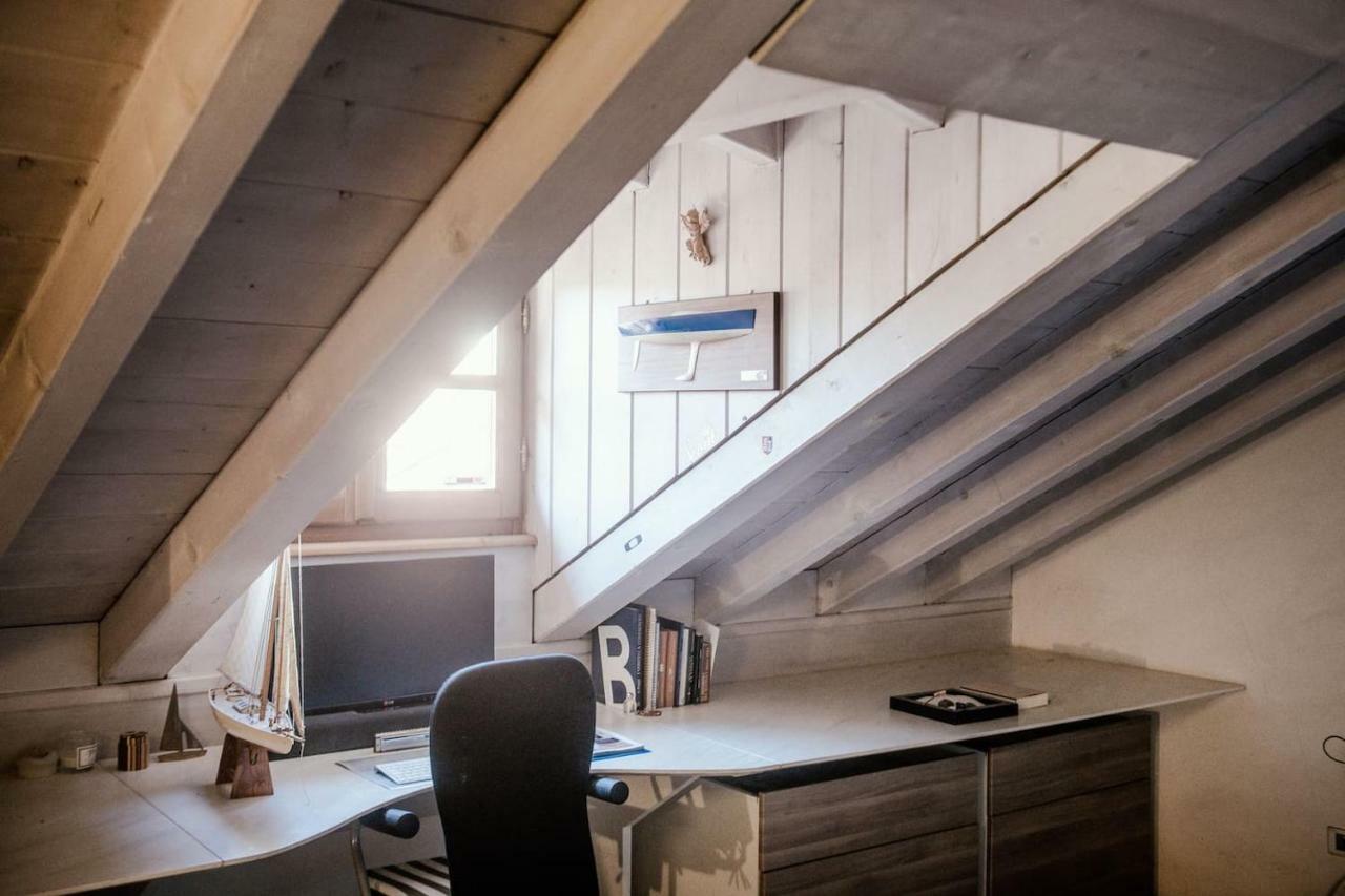 Sailer Loft - The House Of Travelers Lägenhet Como Exteriör bild