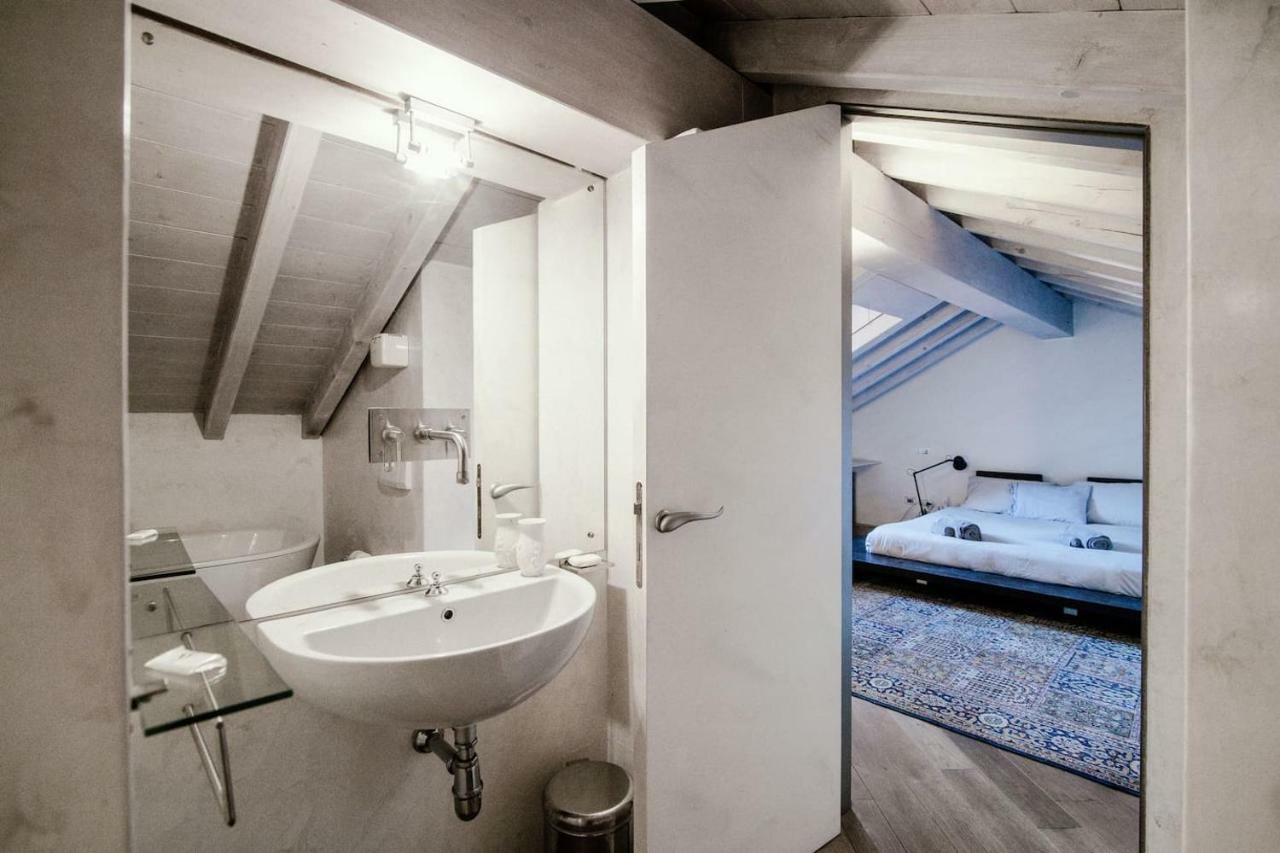 Sailer Loft - The House Of Travelers Lägenhet Como Exteriör bild